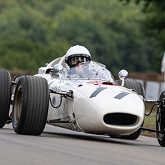 Honda RA272 F1マシンがラグナ・セカでデモ走行（英文）