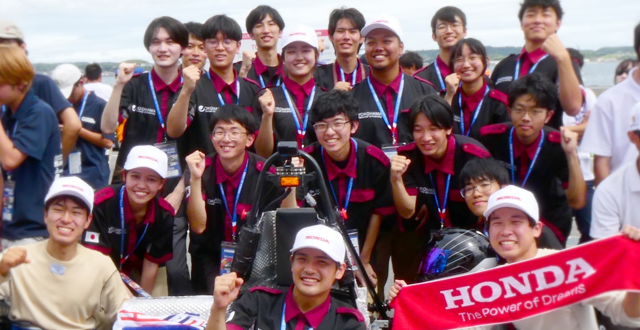 メンバー全員の自発的な情報発信と献身的な働きでピンチを乗り越え完走！