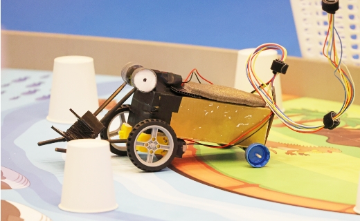 将来は生活に役立つロボットをつくりたい