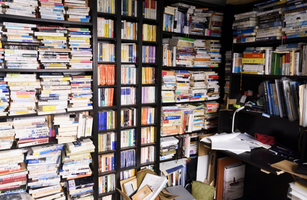 �p������̏��ւŁB���т����������̖{�́A��͂�T�����◷�s�L�Ő�߂��A���ɂ͓N�w�������Ȃ��Ȃ������B