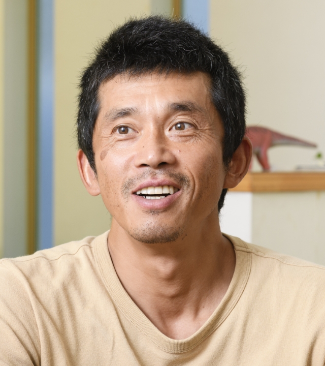 �p���B���