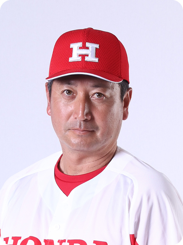 コーチ　西郷 泰之