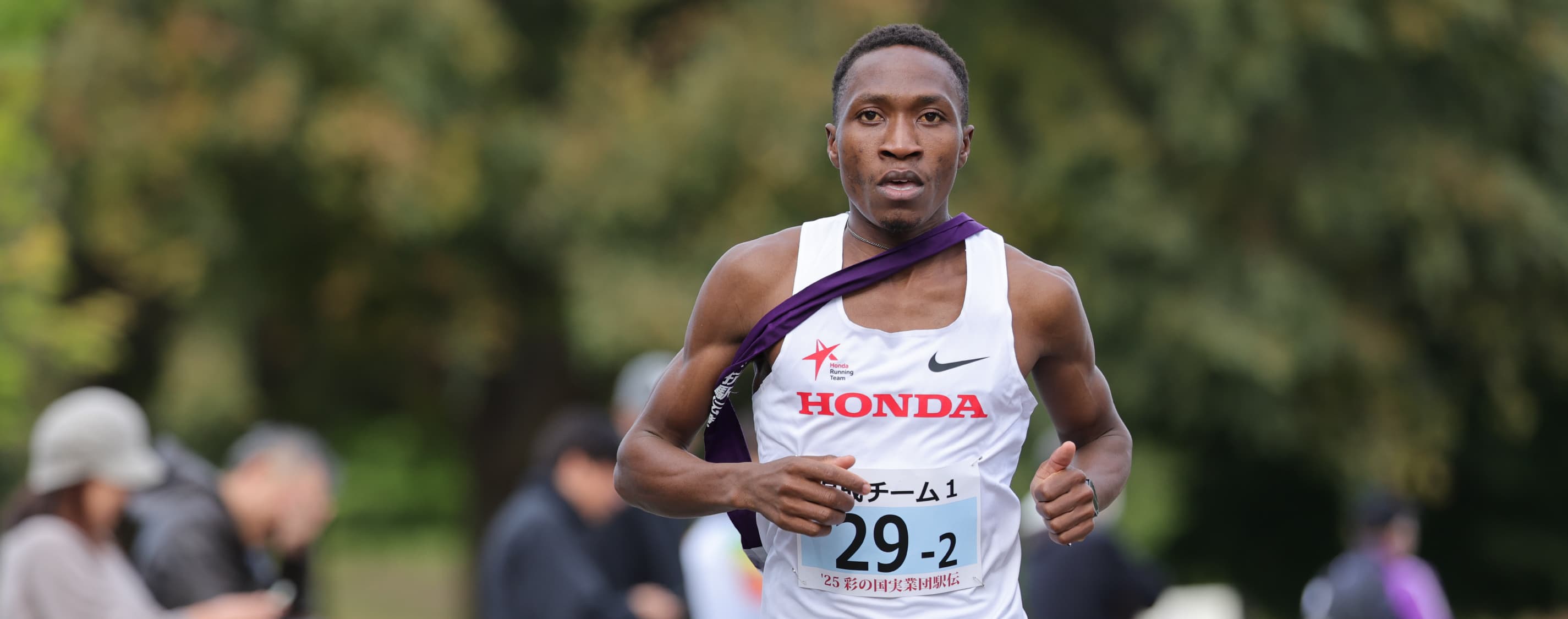 ランガット ベナード選手の画像