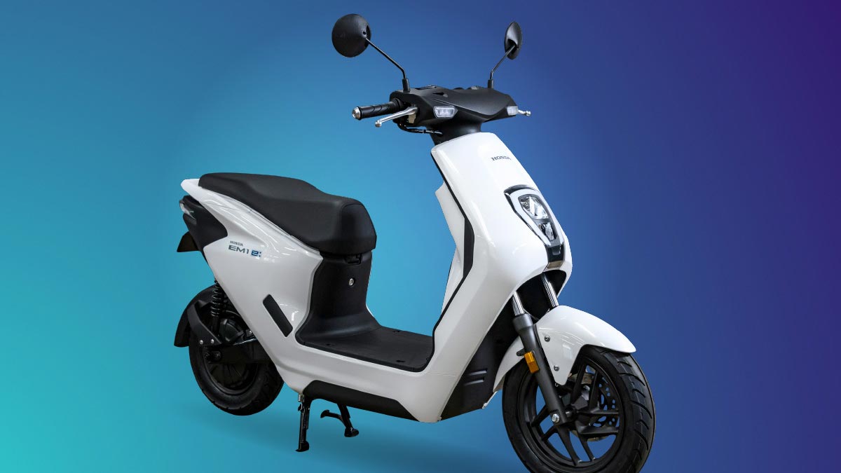 Hondaで国内初のパーソナル向け電動バイク。交換式バッテリーで走る「EM1 e:」の魅力とは
