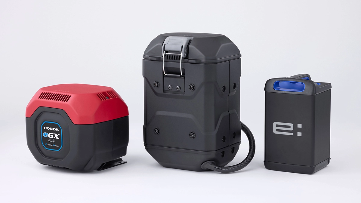 (左から)E-Drive、バッテリーボックス、Honda Mobile Power Pack e: