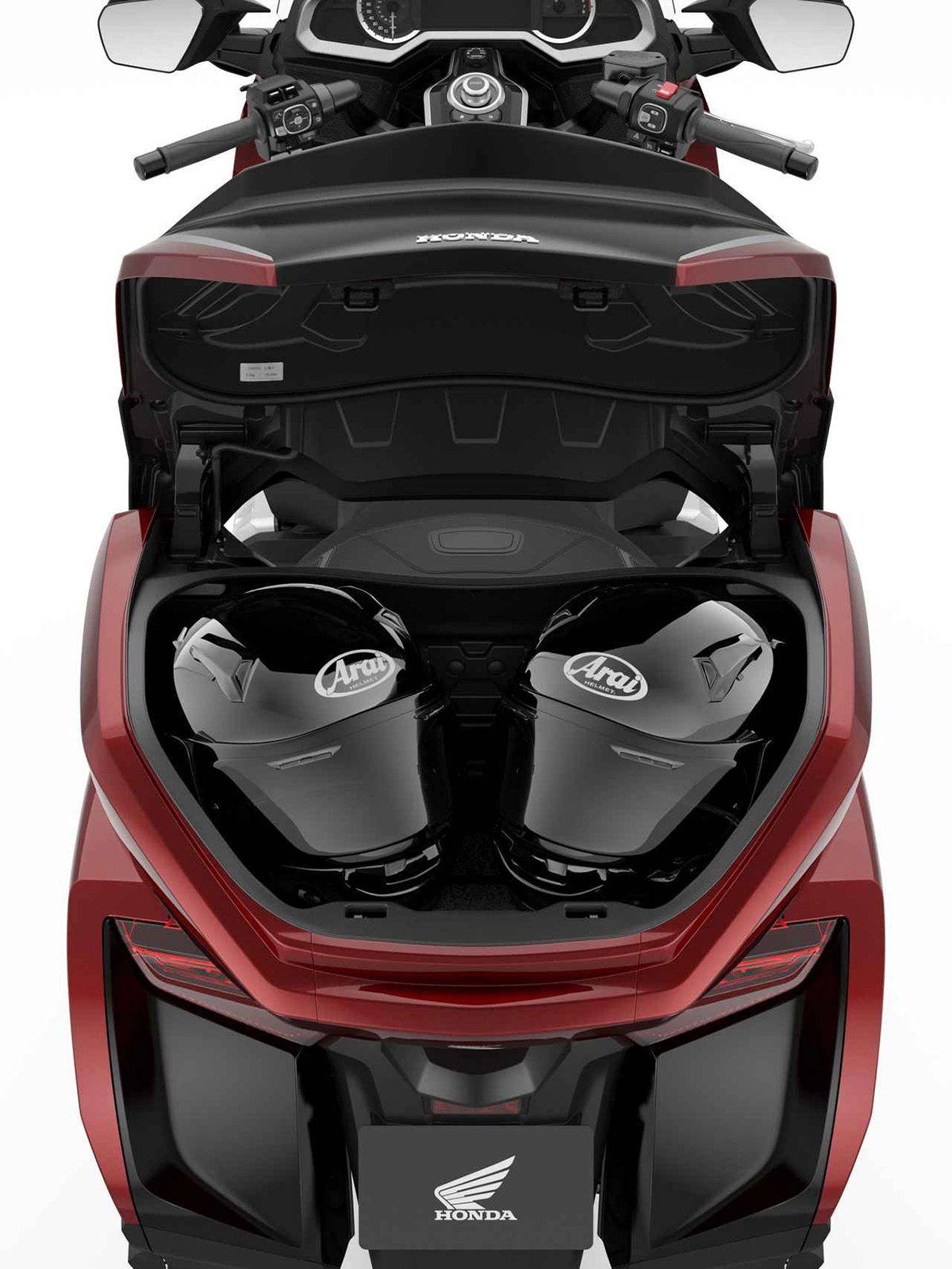 容量を拡大した2021年モデルのリアトランク