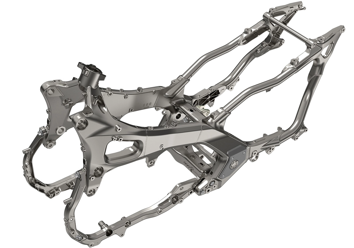 SC79のアルミツインチューブフレーム