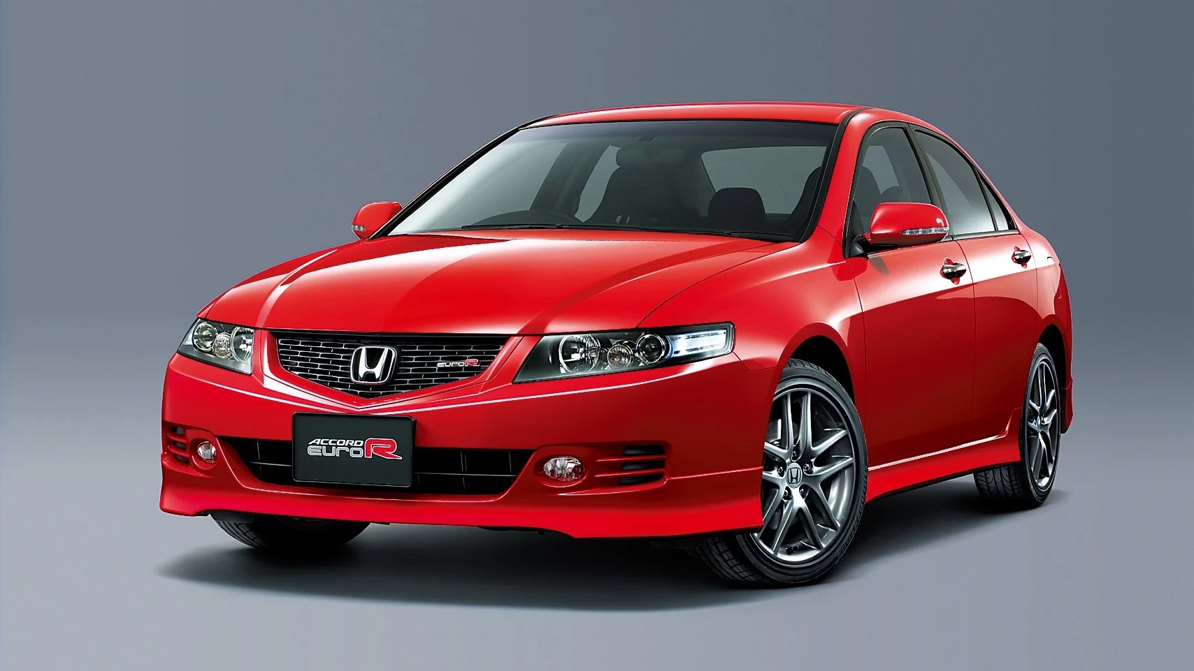 高性能スポーツセダンとして人気を博したACCORD ユーロR