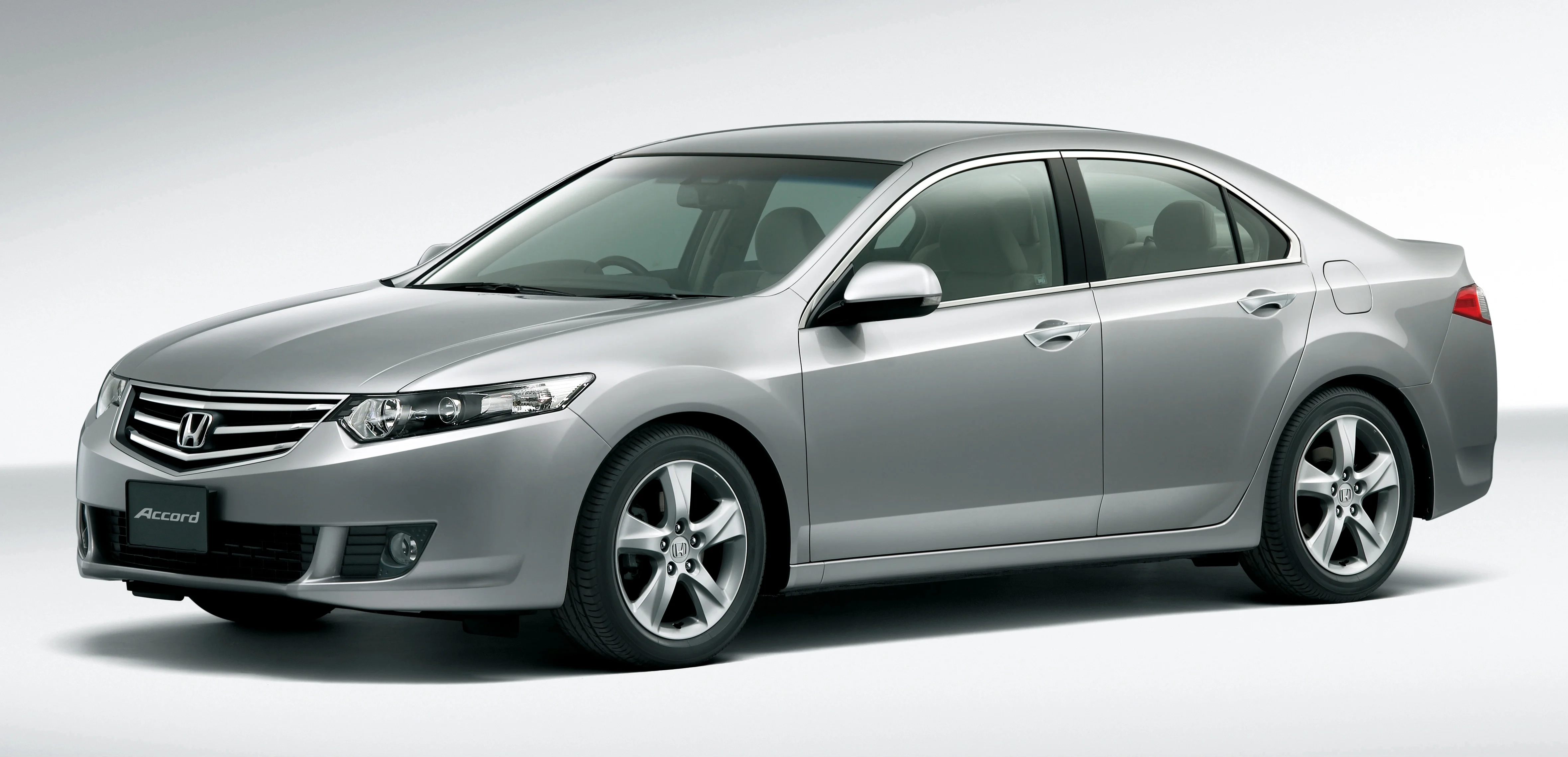 2008年に発売した8代目ACCORD