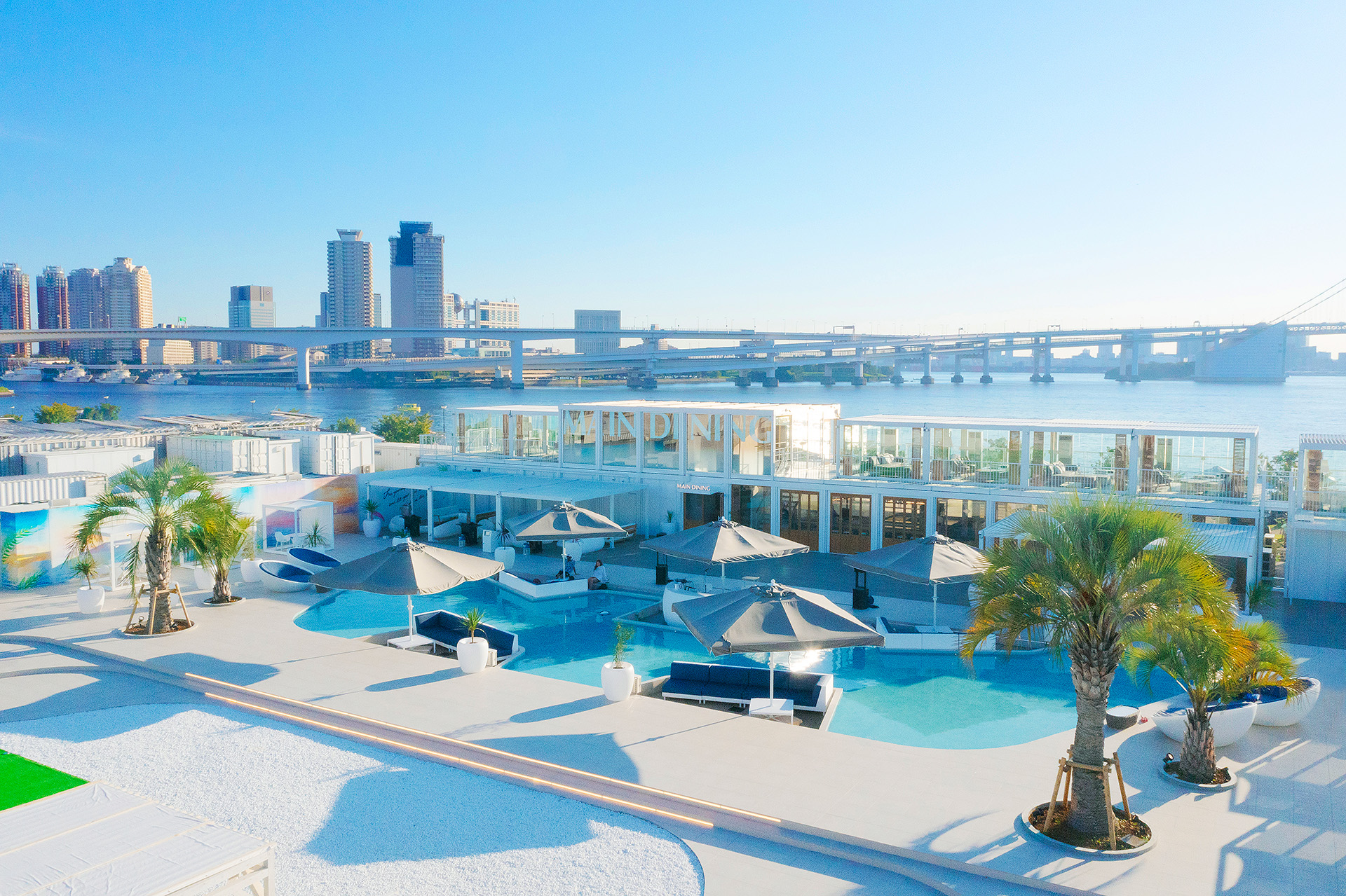 POOL（Aエリアのみ）