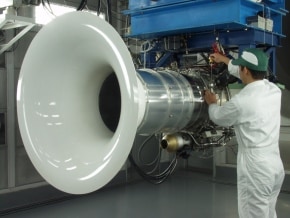 Honda begins development of HF118 compact turbofan jet engine
