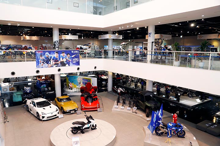 A wide range of products Yamaha has created to date are showcased at the Communication Plaza, including motorcycles, boats and pianos.